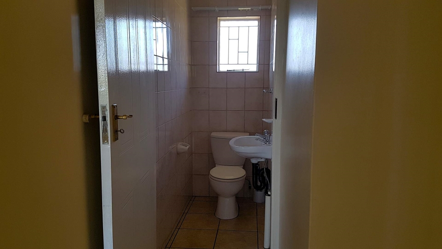 3 Bedroom Property for Sale in East Lynne Gauteng