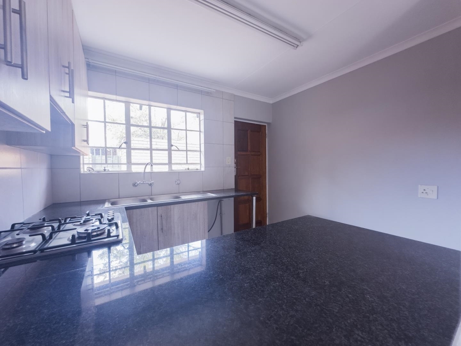 To Let 3 Bedroom Property for Rent in Garsfontein Gauteng