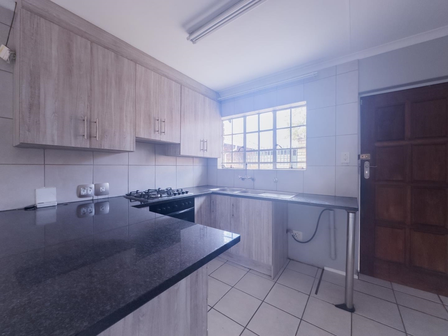 To Let 3 Bedroom Property for Rent in Garsfontein Gauteng