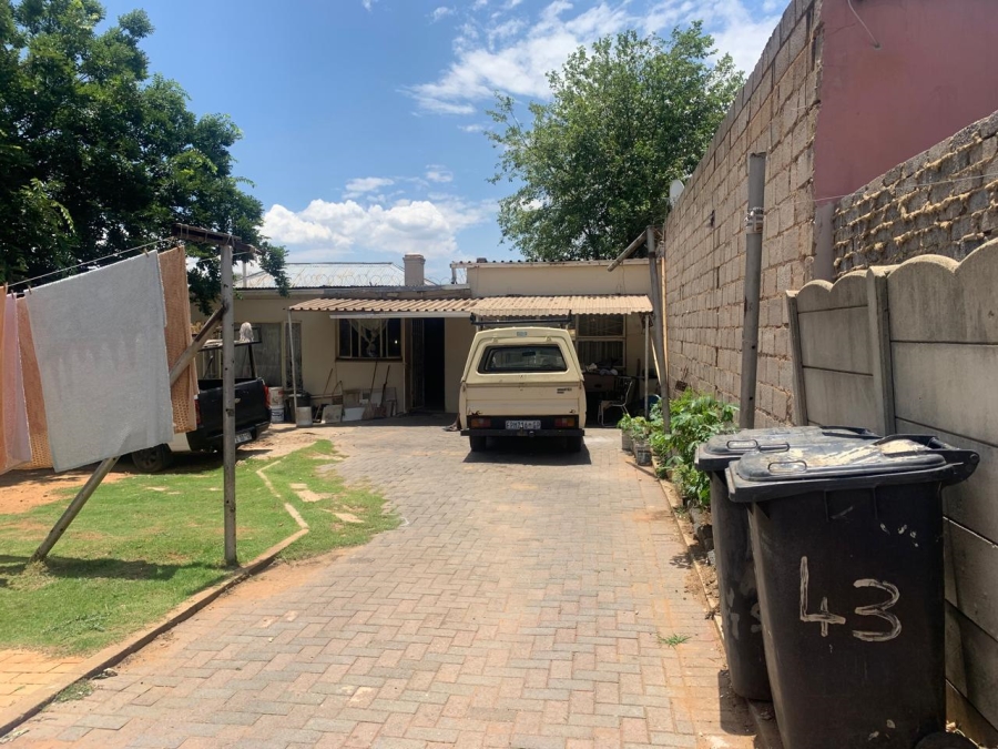 5 Bedroom Property for Sale in Haddon Gauteng