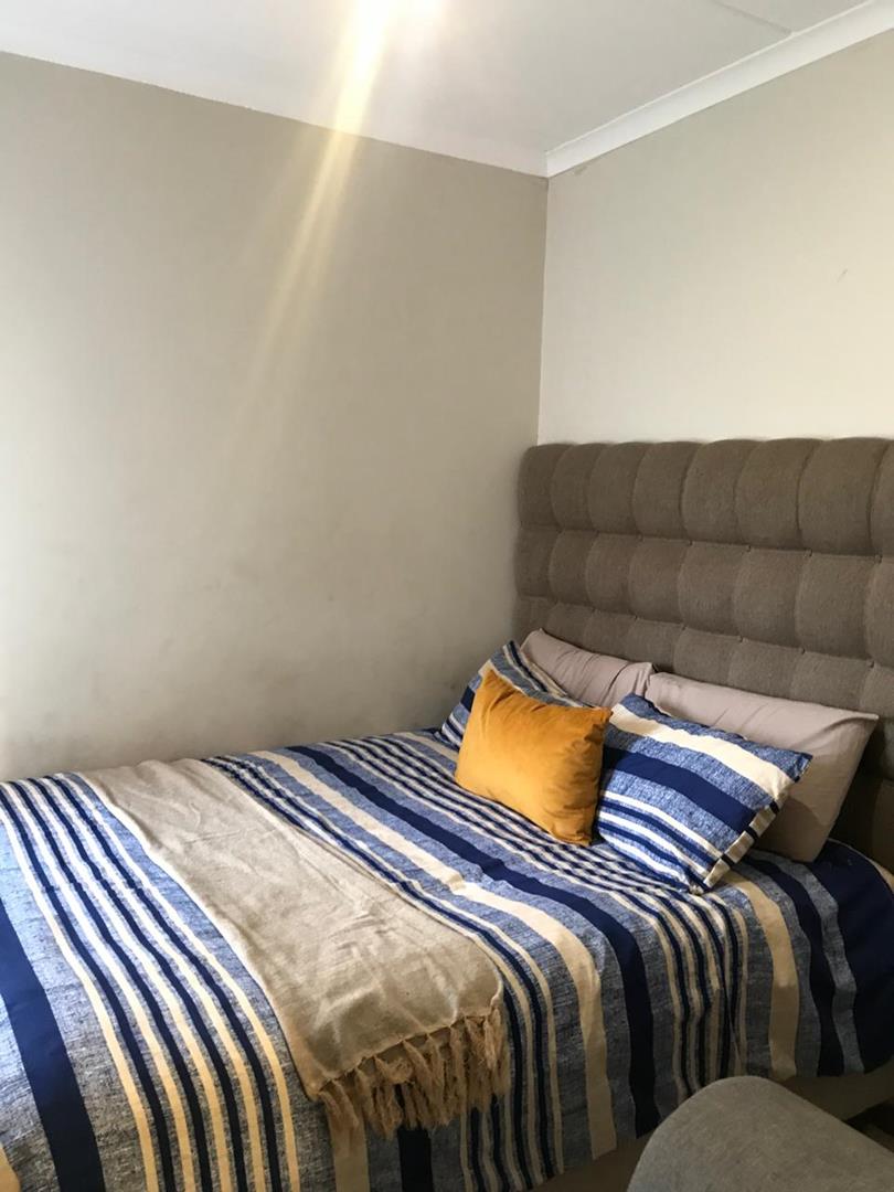 2 Bedroom Property for Sale in Esther Park Gauteng