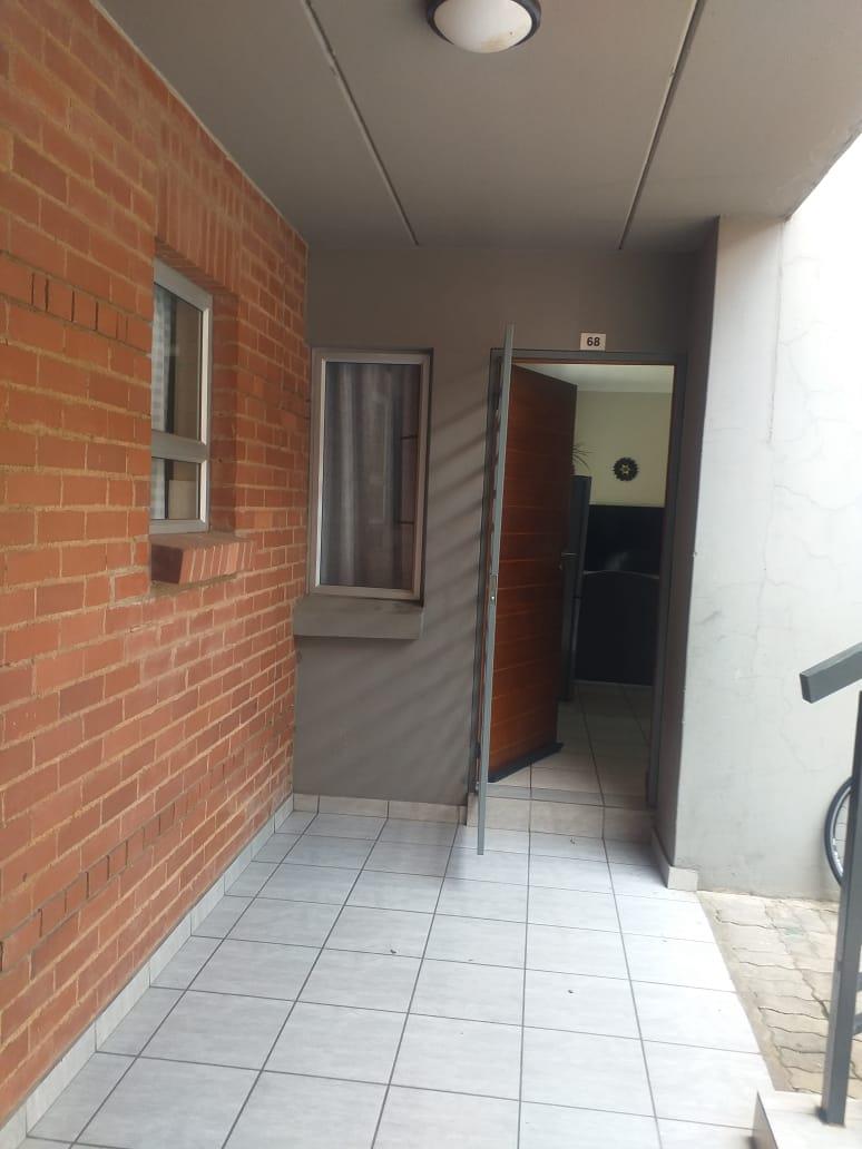 2 Bedroom Property for Sale in Esther Park Gauteng