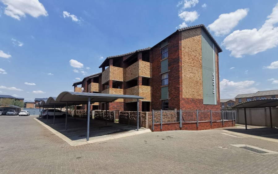 2 Bedroom Property for Sale in Alveda Park Gauteng