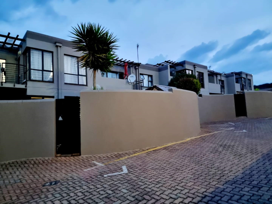 2 Bedroom Property for Sale in Glenvista Gauteng