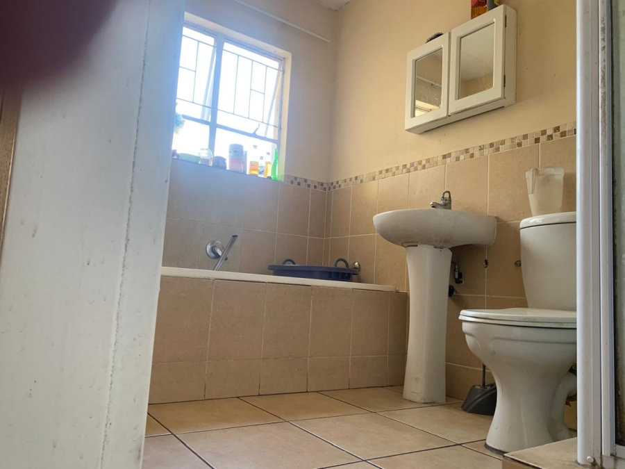 1 Bedroom Property for Sale in Aeroton Gauteng