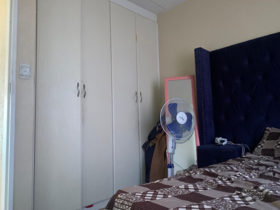 1 Bedroom Property for Sale in Aeroton Gauteng