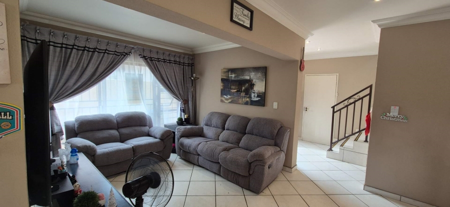 3 Bedroom Property for Sale in New Redruth Gauteng
