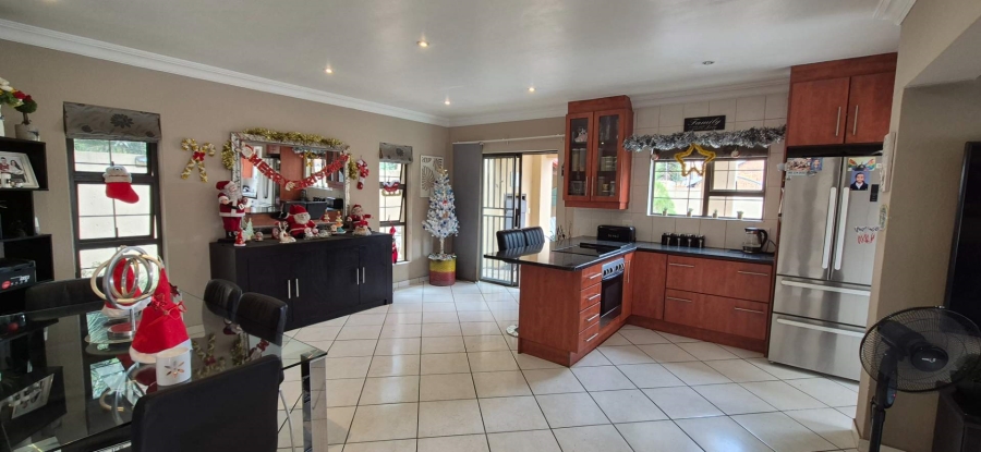 3 Bedroom Property for Sale in New Redruth Gauteng