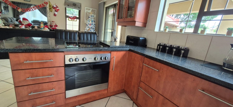 3 Bedroom Property for Sale in New Redruth Gauteng