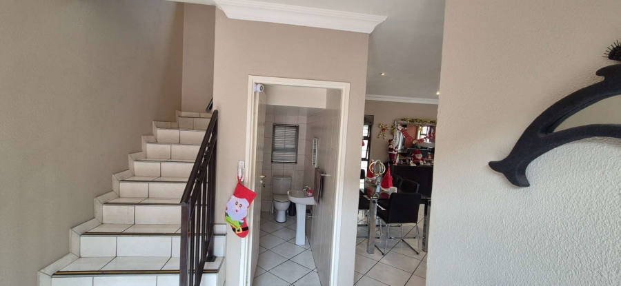 3 Bedroom Property for Sale in New Redruth Gauteng