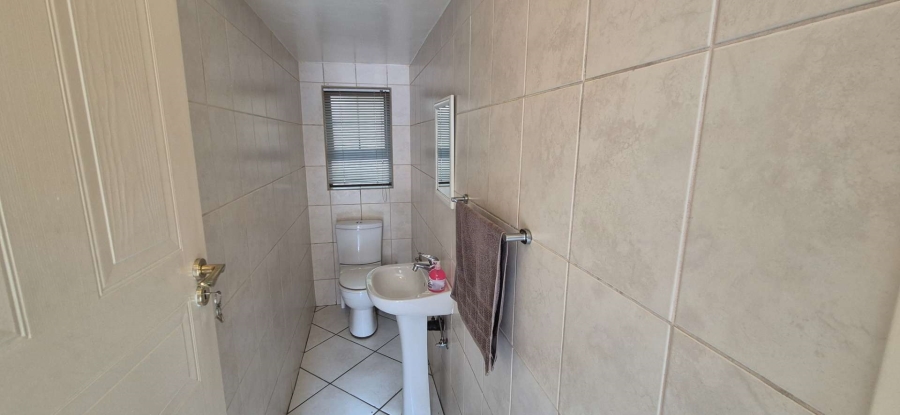 3 Bedroom Property for Sale in New Redruth Gauteng