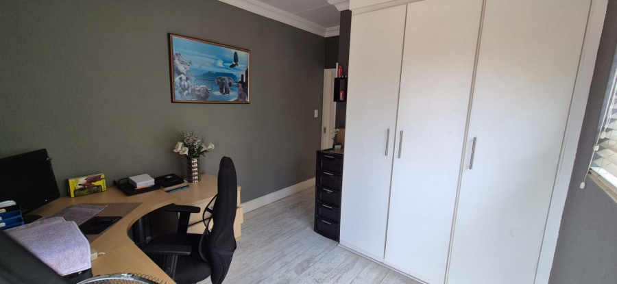 3 Bedroom Property for Sale in New Redruth Gauteng