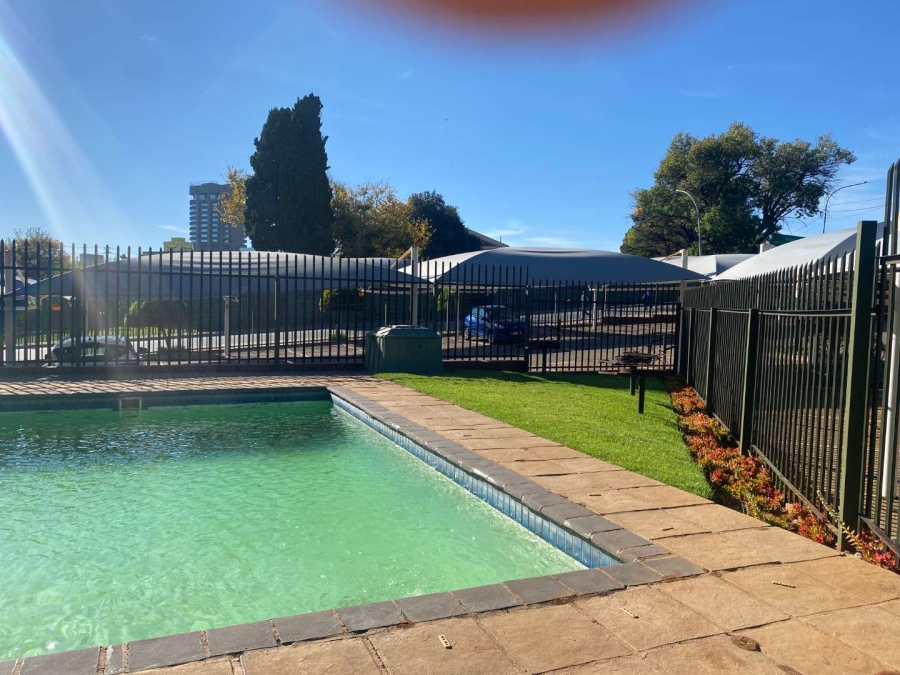 1 Bedroom Property for Sale in Auckland Park Gauteng