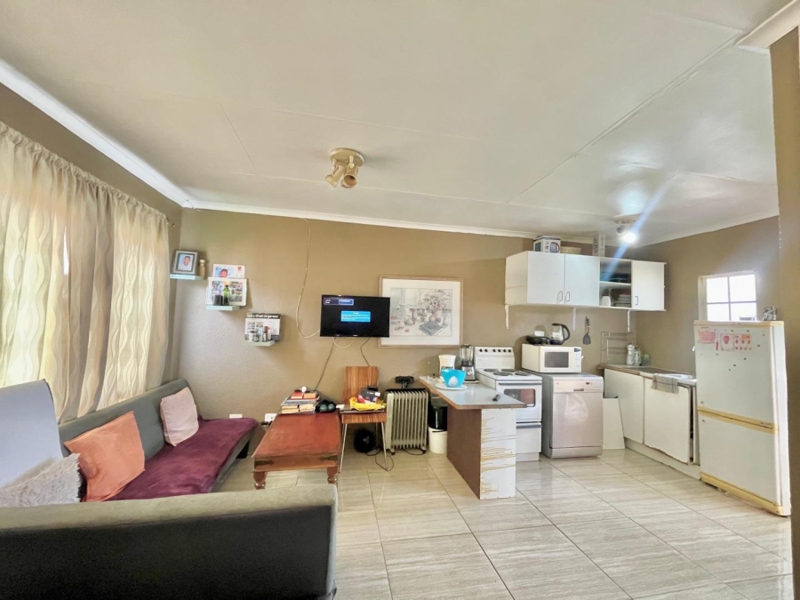 1 Bedroom Property for Sale in Kew Gauteng