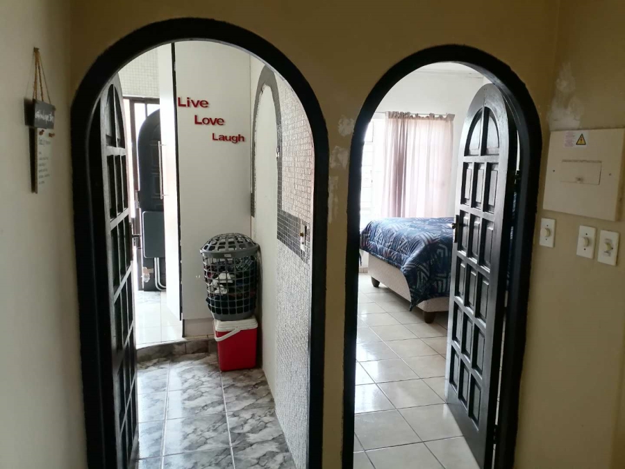 2 Bedroom Property for Sale in Sunnyside Gauteng