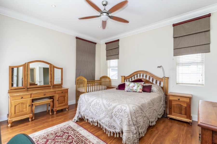 4 Bedroom Property for Sale in Waterfall Country Village Gauteng