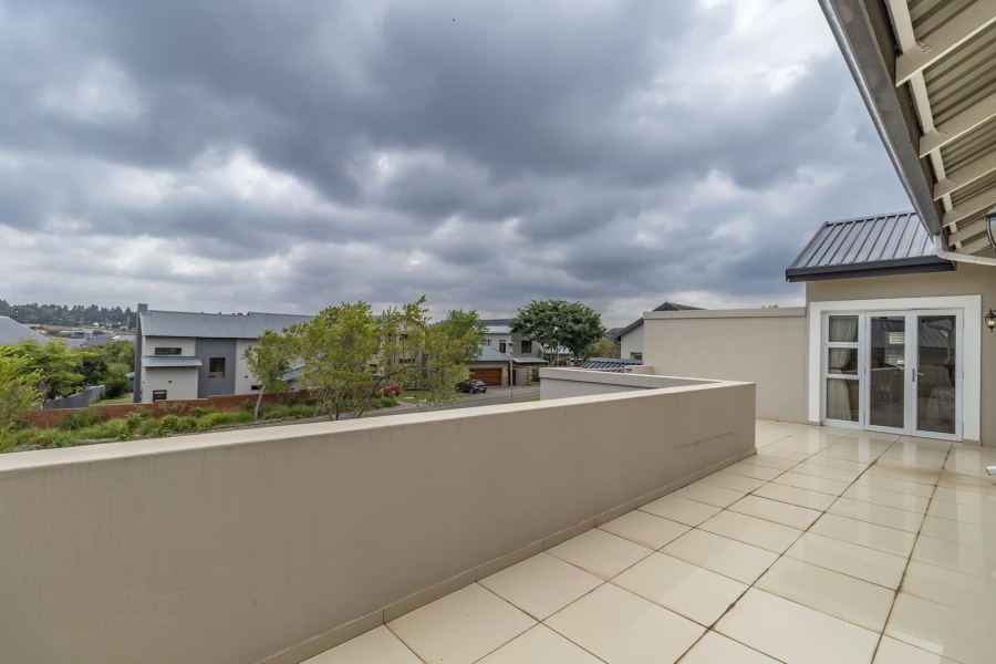 4 Bedroom Property for Sale in Waterfall Country Village Gauteng