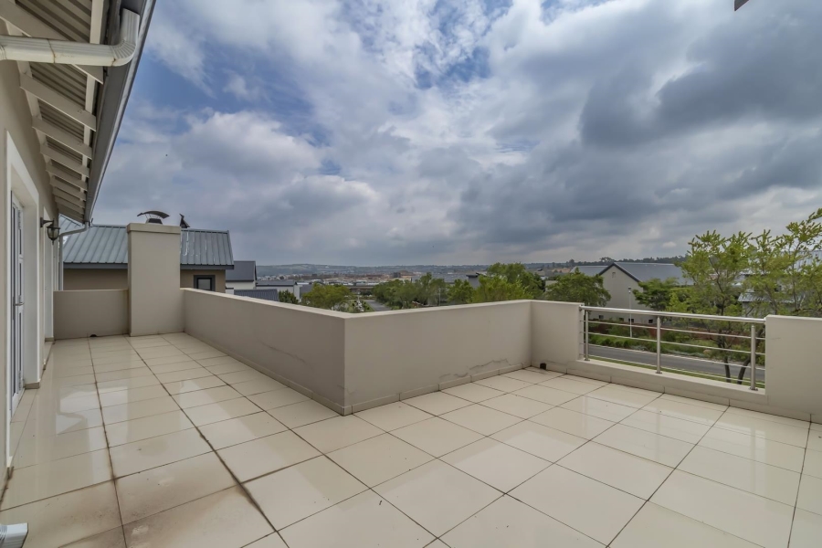 4 Bedroom Property for Sale in Waterfall Country Village Gauteng