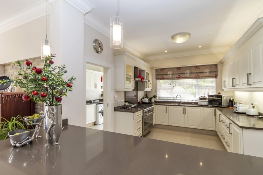 4 Bedroom Property for Sale in Waterfall Country Village Gauteng