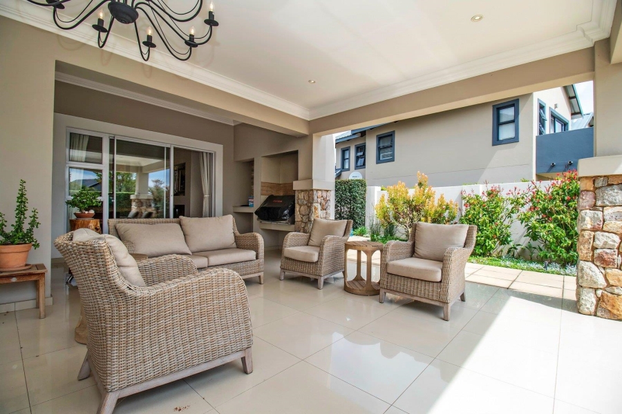 4 Bedroom Property for Sale in Waterfall Country Village Gauteng