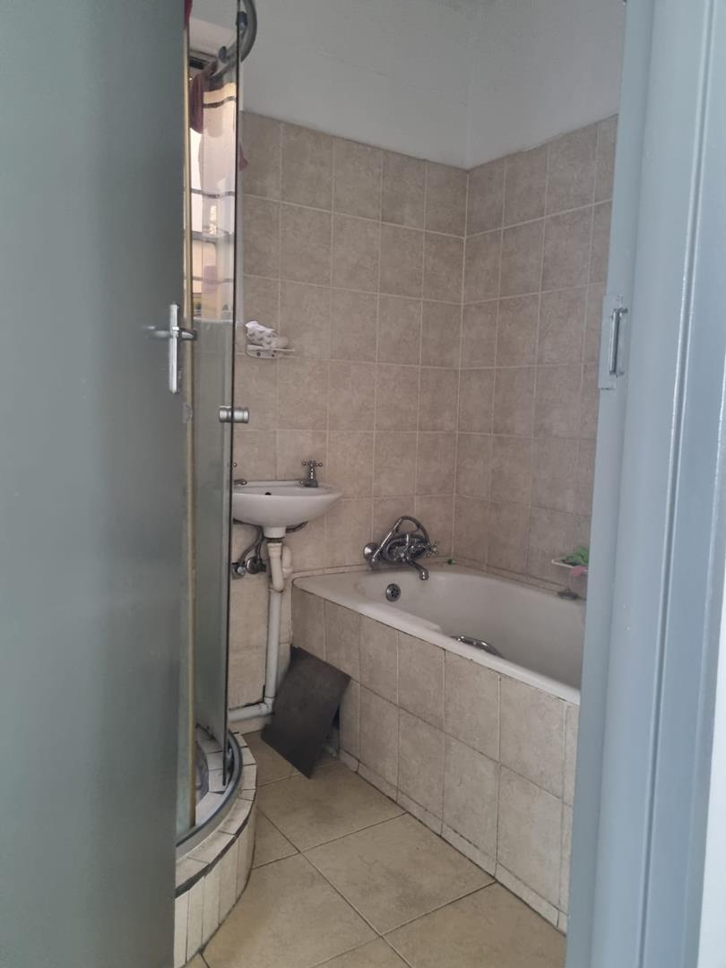 2 Bedroom Property for Sale in Benoni Central Gauteng