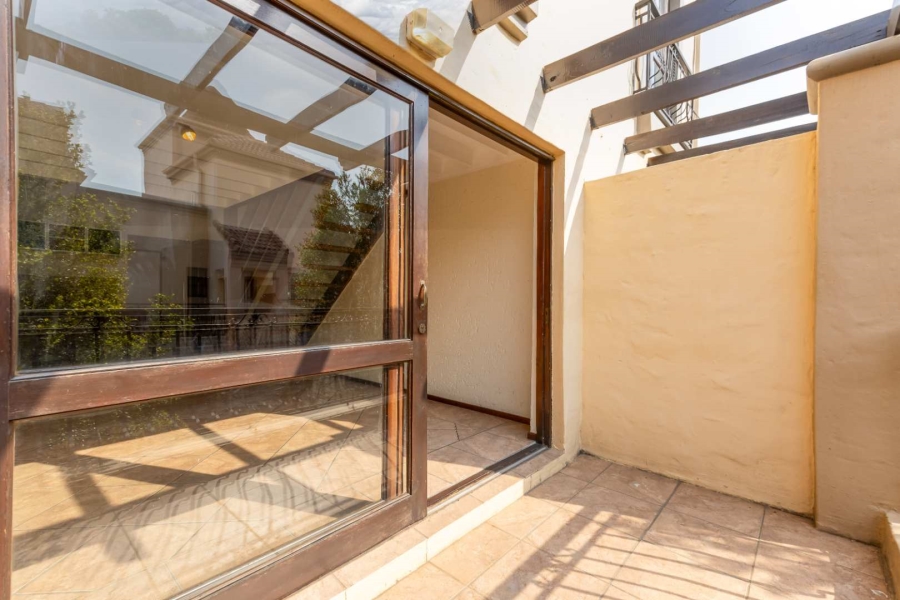 1 Bedroom Property for Sale in Lonehill Gauteng