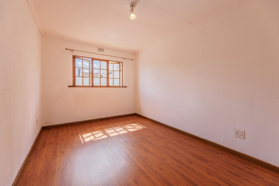 2 Bedroom Property for Sale in Bryanston Gauteng