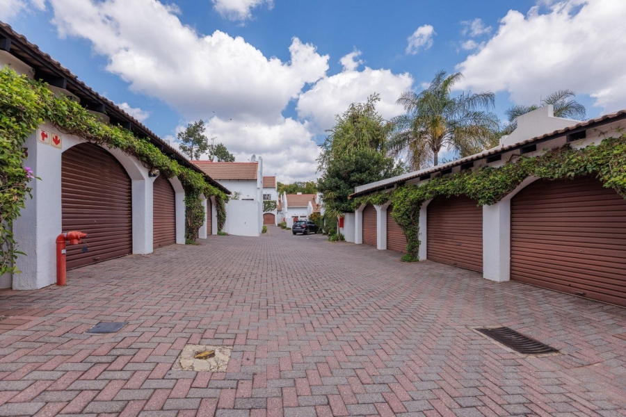 2 Bedroom Property for Sale in Bryanston Gauteng