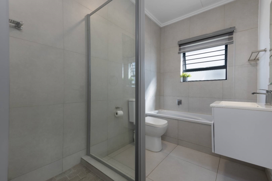 2 Bedroom Property for Sale in Beverley Gauteng