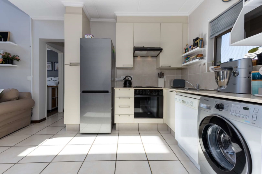 1 Bedroom Property for Sale in Bryanston Gauteng