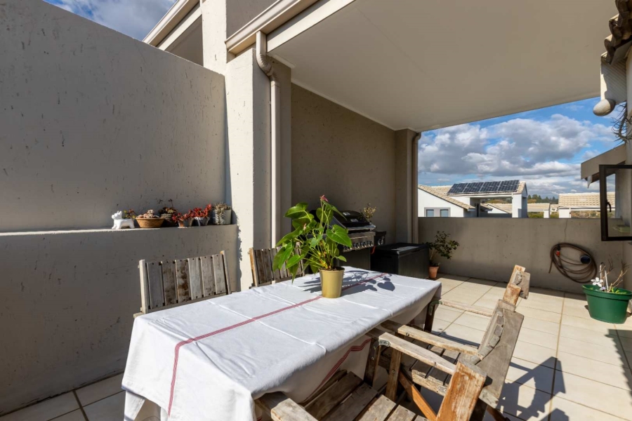 1 Bedroom Property for Sale in Bryanston Gauteng