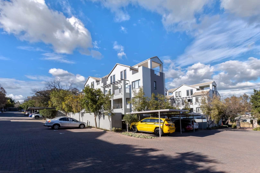 1 Bedroom Property for Sale in Bryanston Gauteng