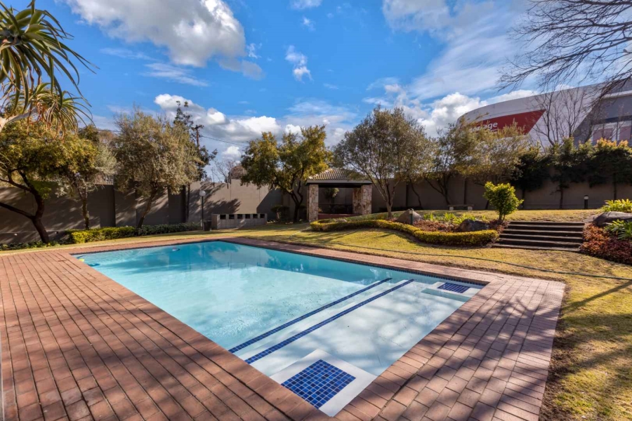1 Bedroom Property for Sale in Bryanston Gauteng