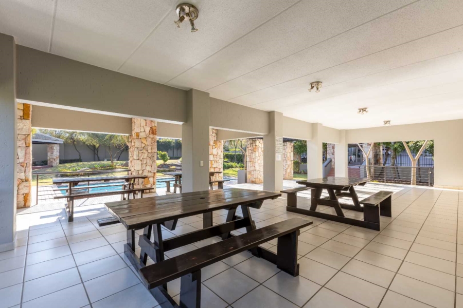 1 Bedroom Property for Sale in Bryanston Gauteng