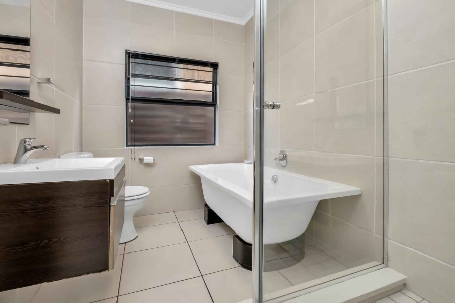 3 Bedroom Property for Sale in Fourways Gauteng