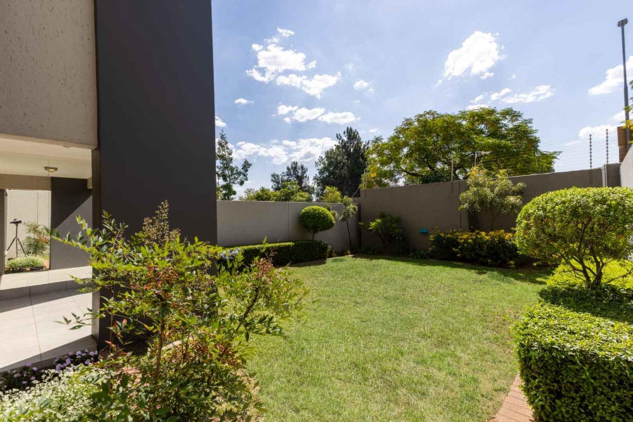 1 Bedroom Property for Sale in Beverley Gauteng