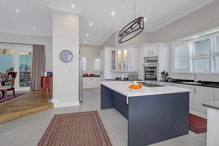 5 Bedroom Property for Sale in Dainfern Valley Gauteng