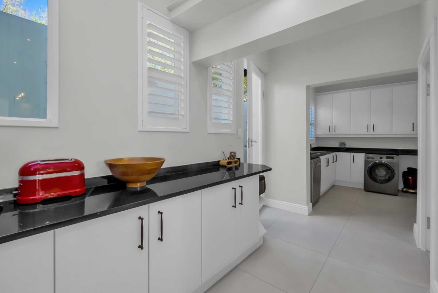 5 Bedroom Property for Sale in Dainfern Valley Gauteng