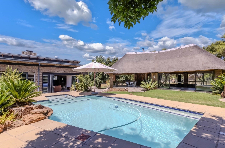 5 Bedroom Property for Sale in Beaulieu Gauteng