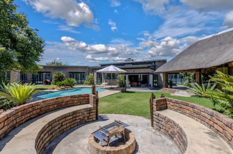 5 Bedroom Property for Sale in Beaulieu Gauteng