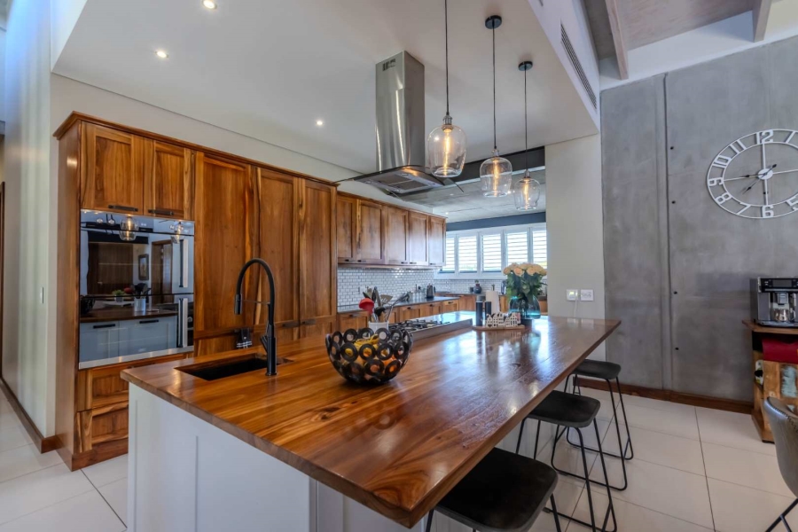 5 Bedroom Property for Sale in Beaulieu Gauteng