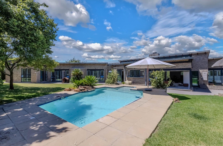 5 Bedroom Property for Sale in Beaulieu Gauteng