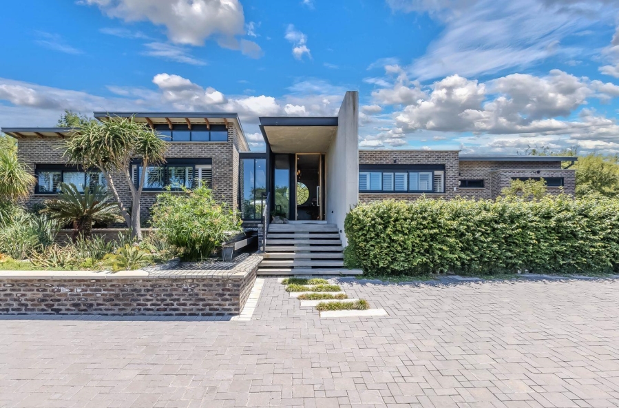 5 Bedroom Property for Sale in Beaulieu Gauteng