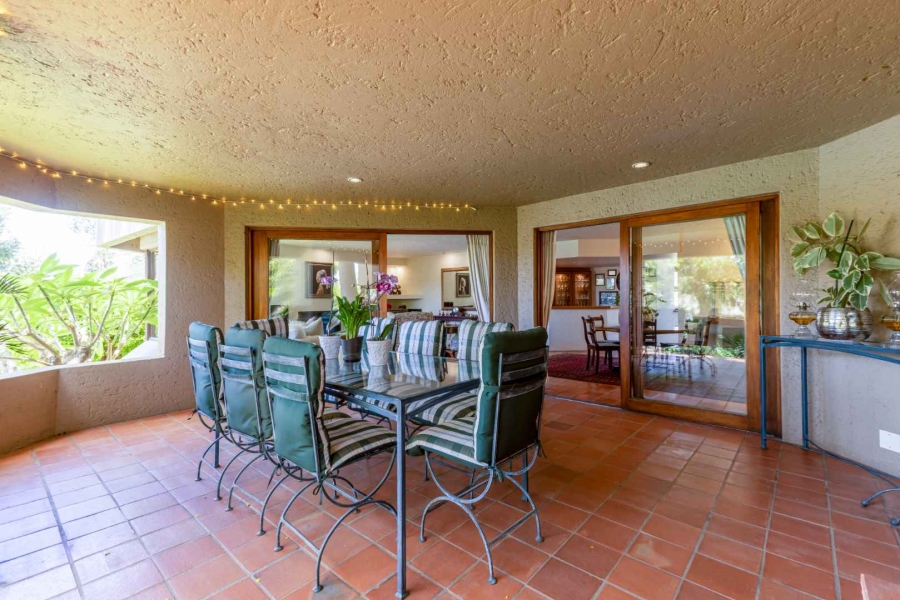 5 Bedroom Property for Sale in Lonehill Gauteng