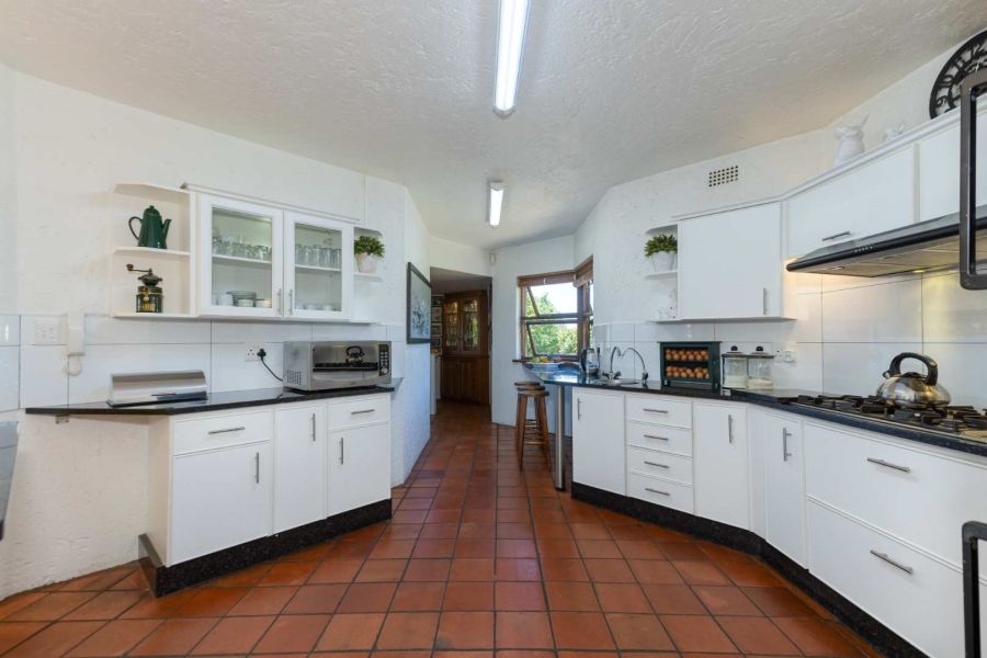 5 Bedroom Property for Sale in Lonehill Gauteng