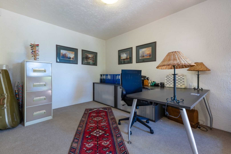 5 Bedroom Property for Sale in Lonehill Gauteng