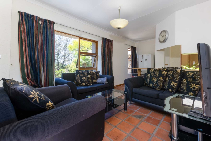 5 Bedroom Property for Sale in Lonehill Gauteng