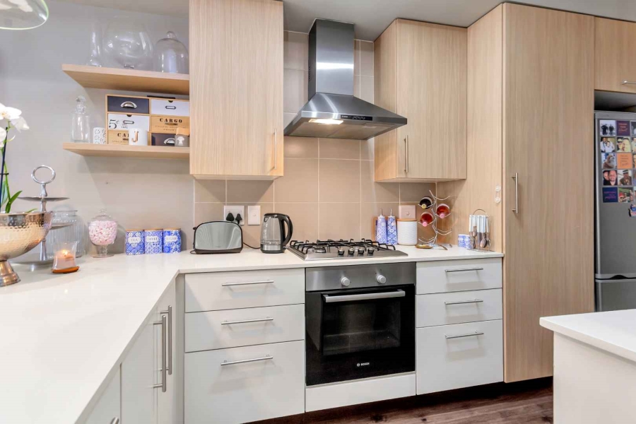 2 Bedroom Property for Sale in Bryanston Gauteng