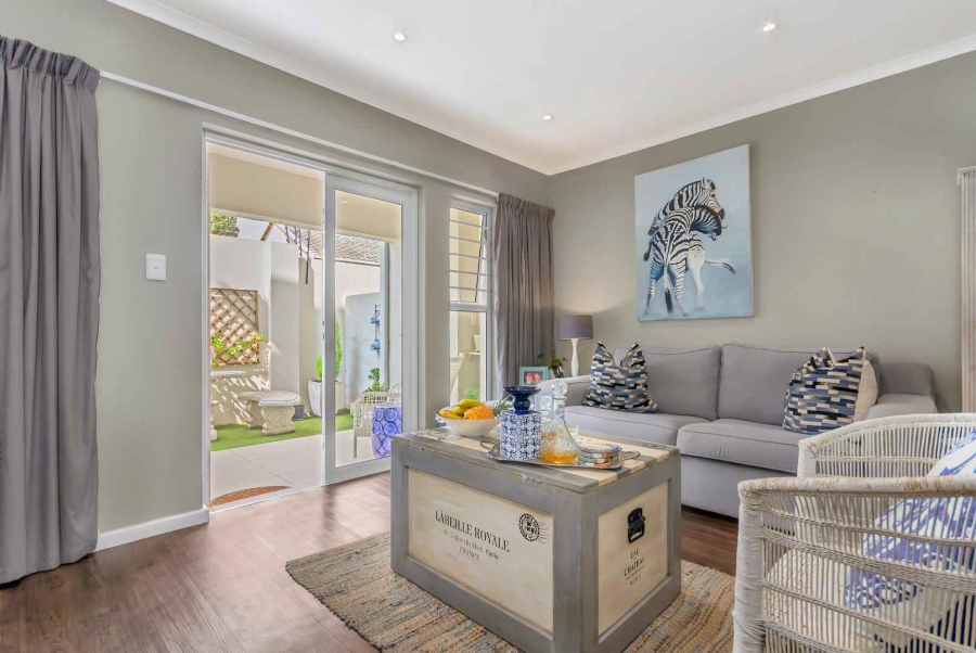 2 Bedroom Property for Sale in Bryanston Gauteng