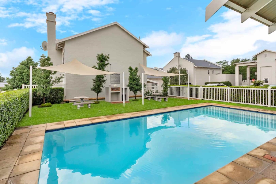 2 Bedroom Property for Sale in Bryanston Gauteng